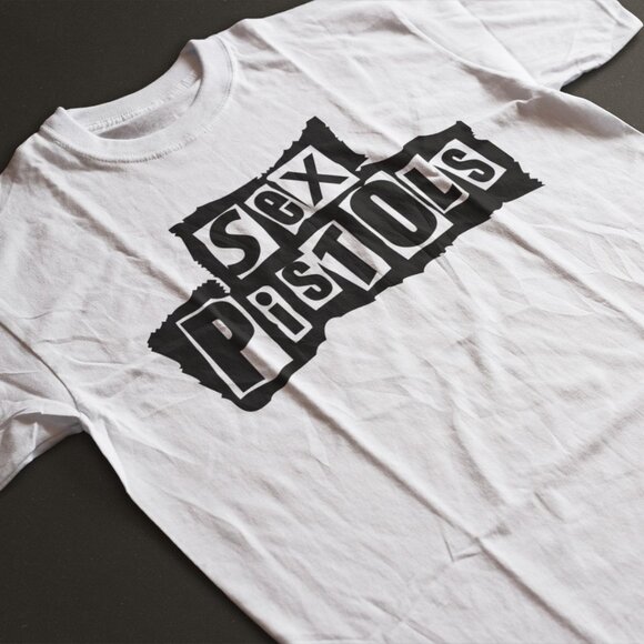 Sex Pistols Rock T-Shirt. White. Multiple Sizes. Fast Shipping! - Picture 1 of 1